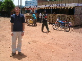 Thimo in front of a refreshment bar