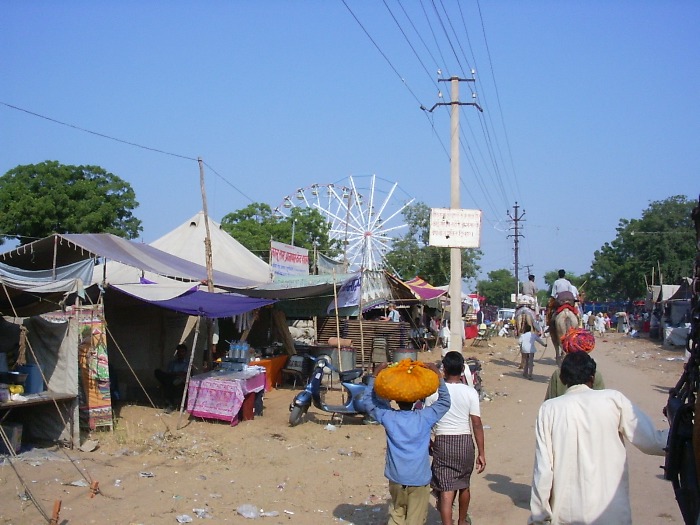 Rue menant au marché des chameaux