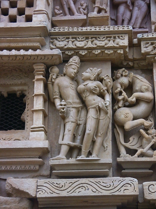 Sculpture sur le Parsvanatha Temple