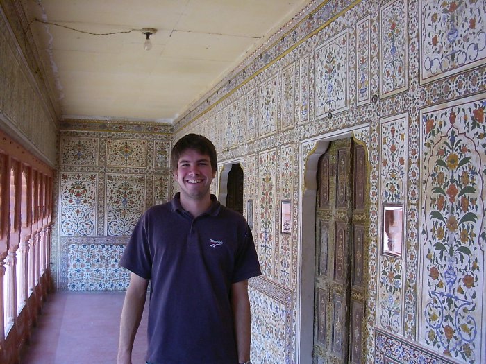 Roger in a corridor of the palace
