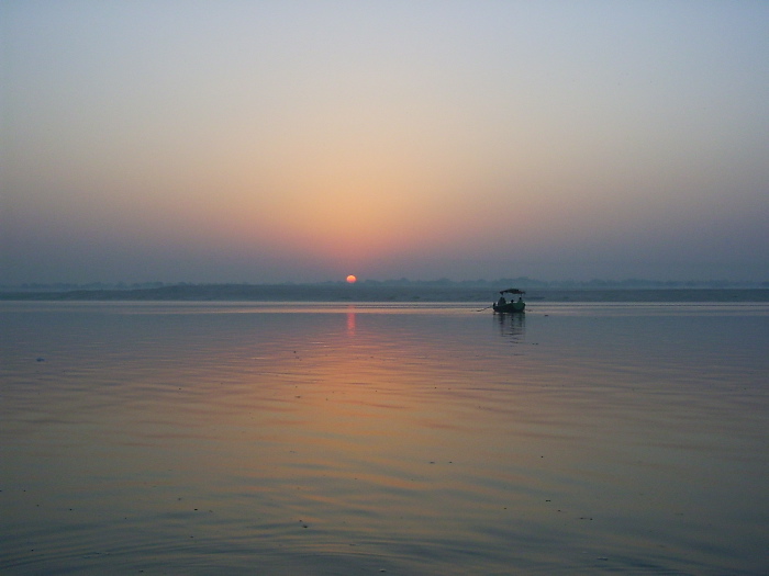 Lever du soleil sur le Gange