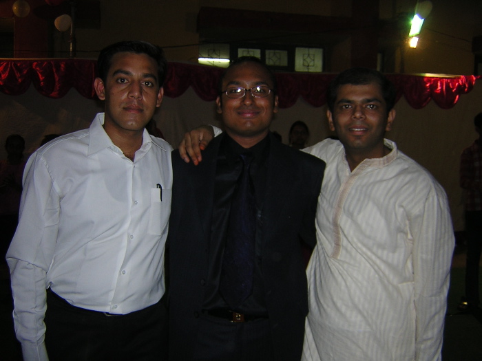Abishek, Kishore & un ami