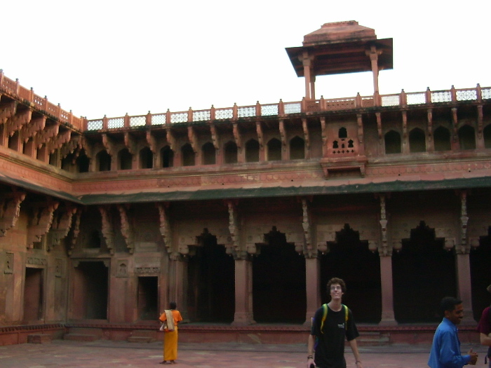 Inner court of the Jehangir Mahal