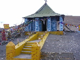 Temple bouddhiste sur le col