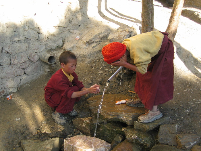 Enfants moines