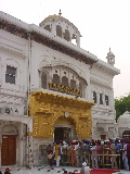 Small gate in front of the Golden Temple