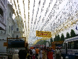 Une rue décorée pour la fête de Diwali