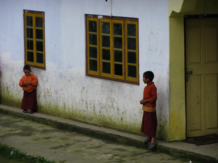 Deux jeunes moines