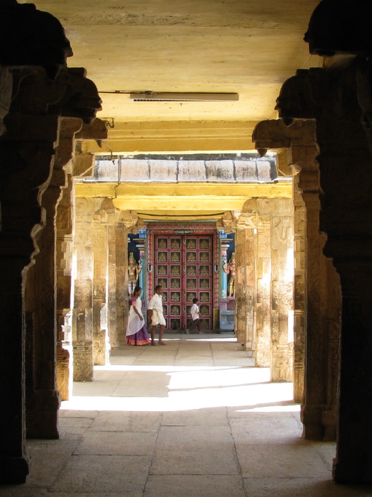 Une porte du temple
