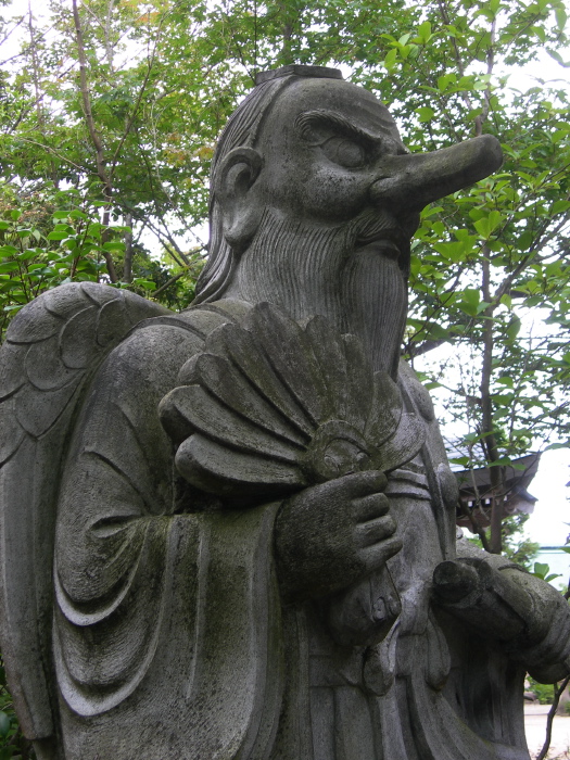Statue d'un personnage mythique