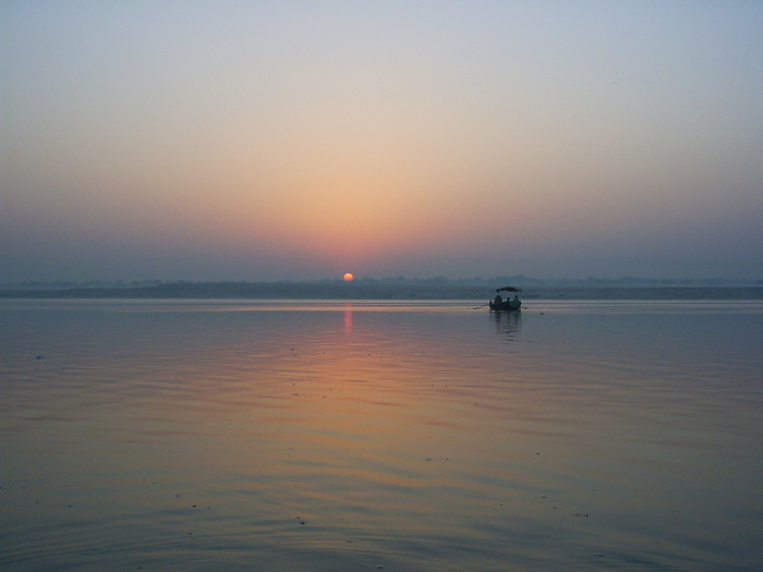 Lever du soleil sur le Gange