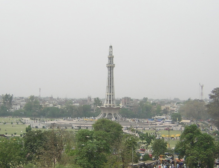 Le Minar-i-Pakistan vu du fort